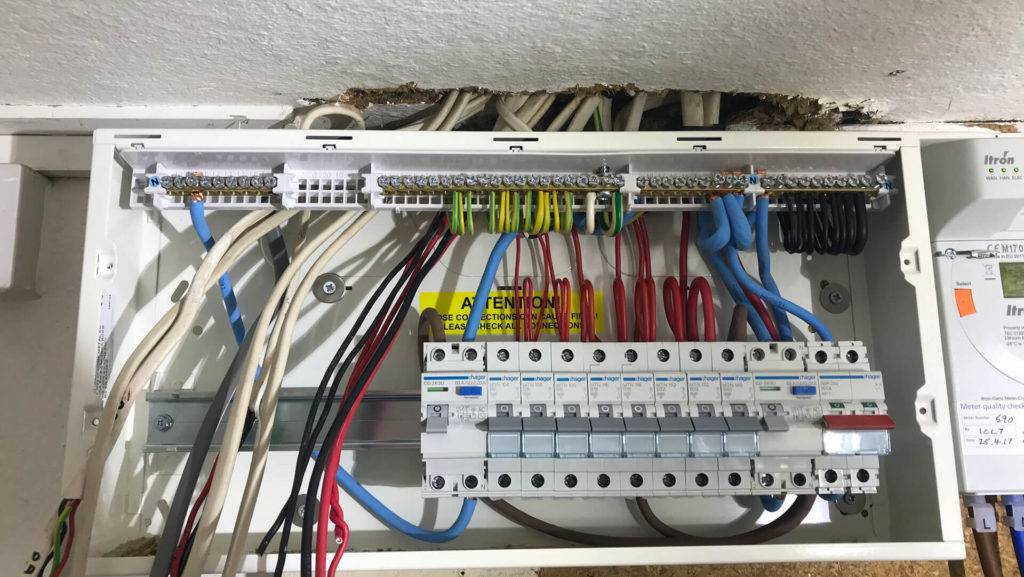 Electrical testing on fuse board